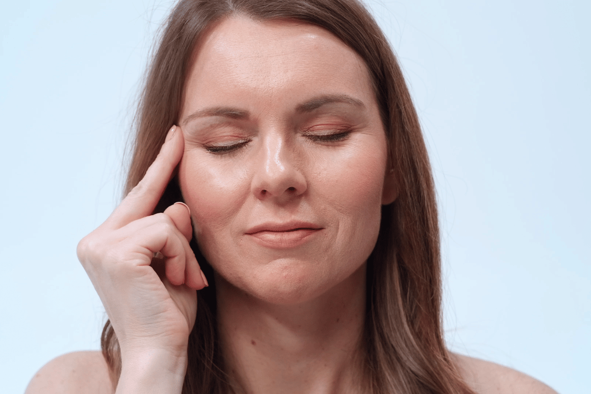 Tapping for PMS relief